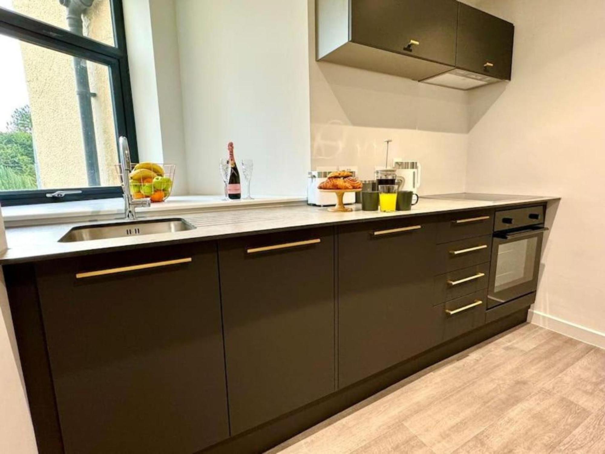 New 2 Bedroom Bournemouth Ground Floor Easy Access Экстерьер фото